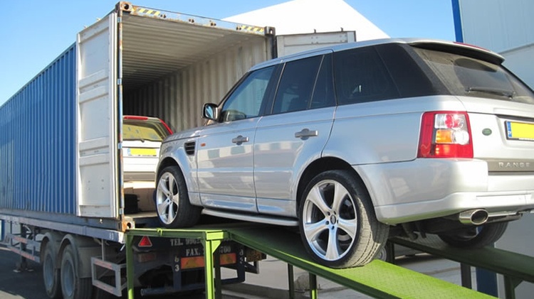 UK DVLA registration certificate used during personal vehicle shipping and UK vehicle import registration